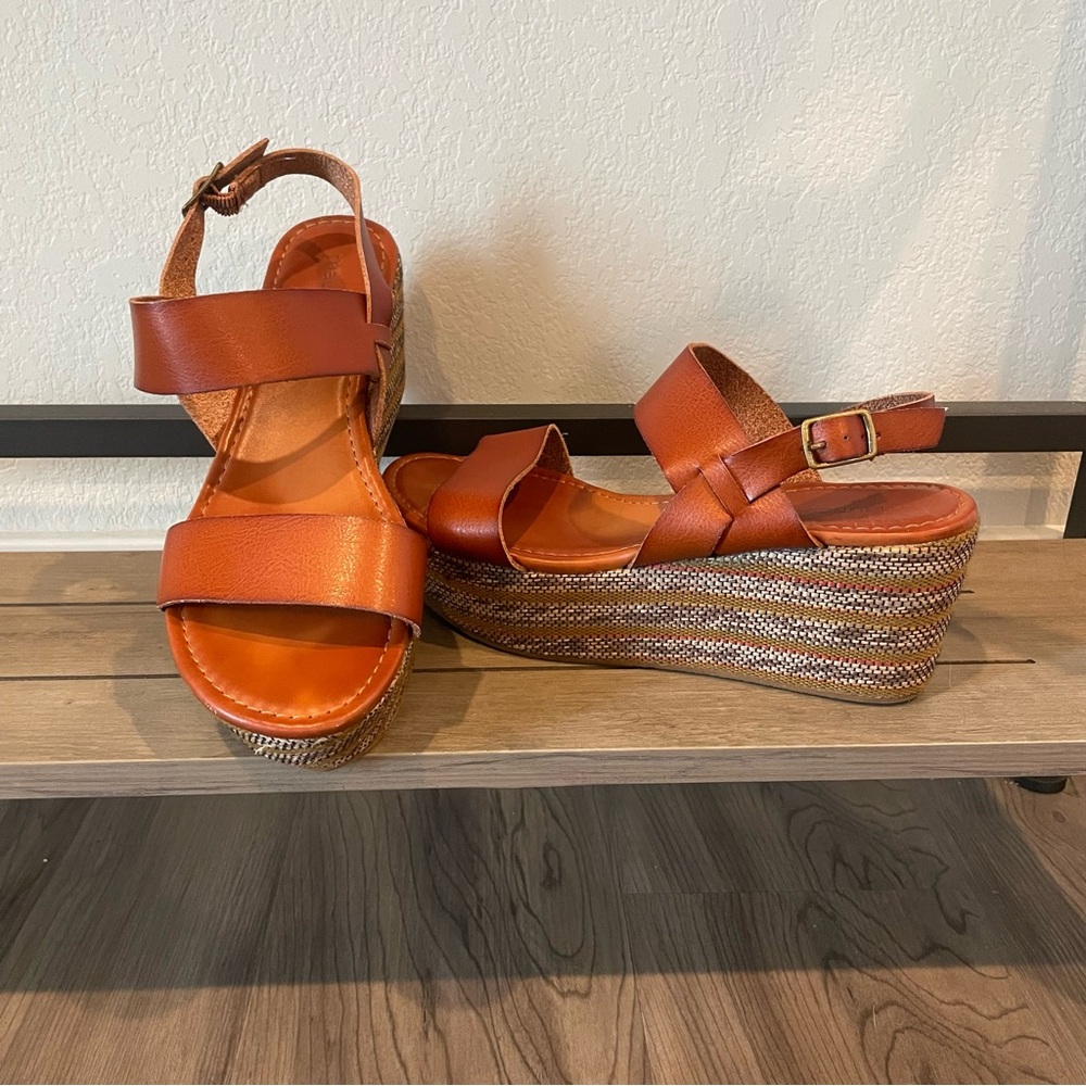 Maurices Wedge Sandals 7.5 Tan Strappy Platform Espadrille Boho Summer - Picture 2 of 14
